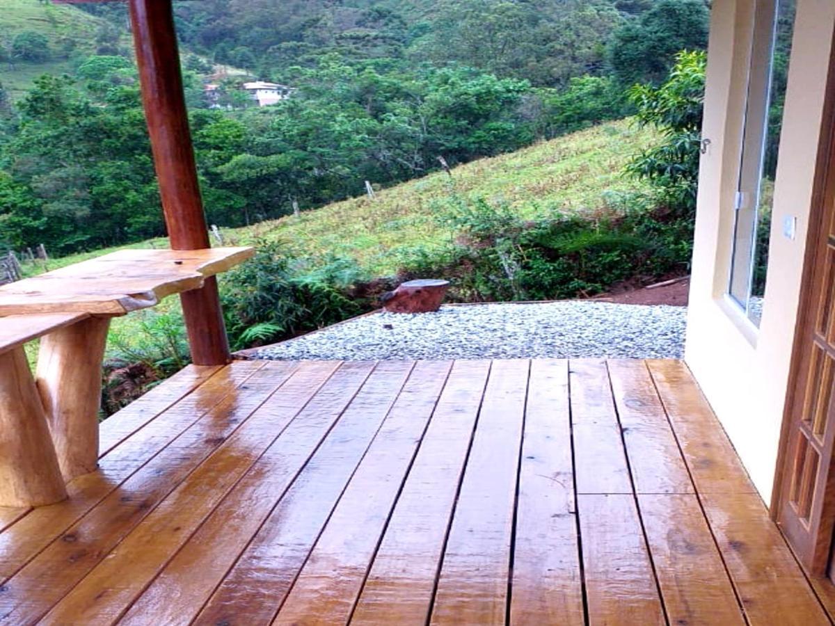 Chale Som Do Riacho Com Hidromassagem E Lareira A 20 Minutos De Goncalves-mg * Goncalves