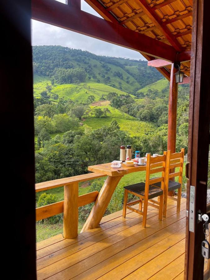 Chale Som Do Riacho Com Hidromassagem E Lareira A 20 Minutos De Goncalves-mg *