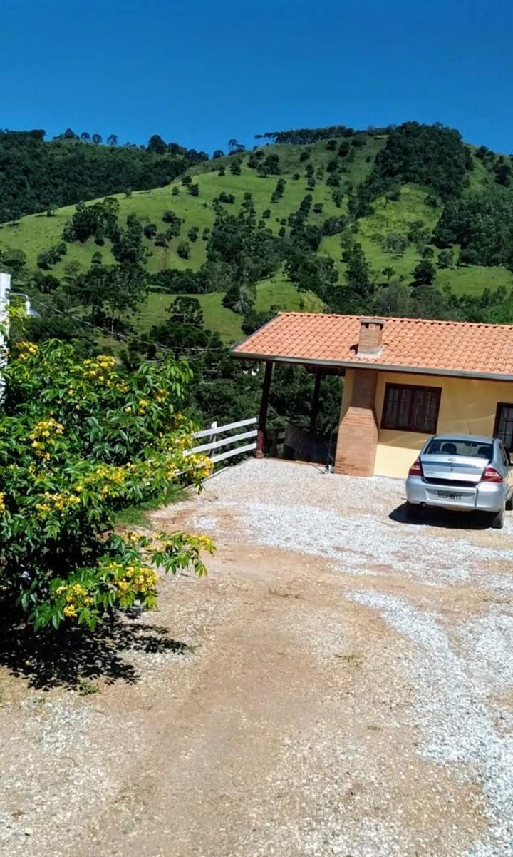 Chale Som Do Riacho Com Hidromassagem E Lareira A 20 Minutos De Goncalves-mg Chalet *